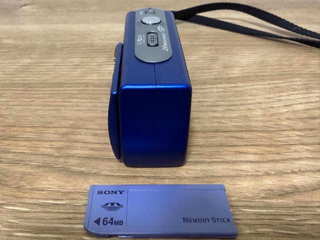 SONY Cyber-shot U DSC-U30 ブルー+メモリ付属