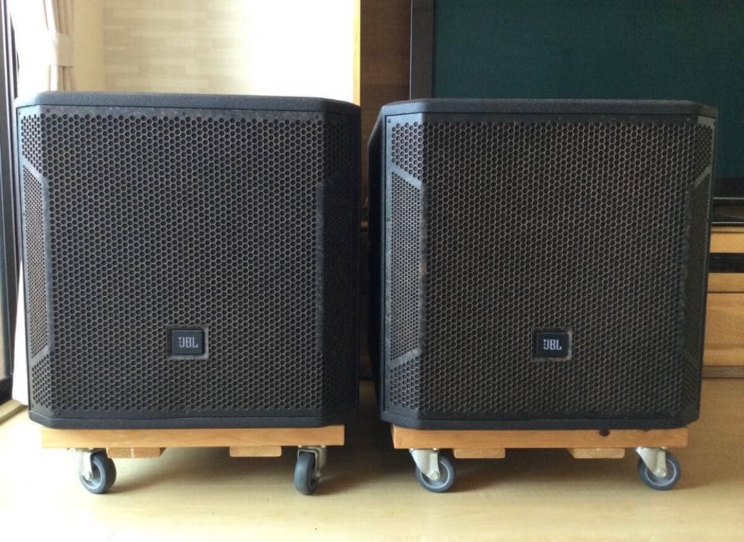 スピーカー・ウーファー JBL STX818S