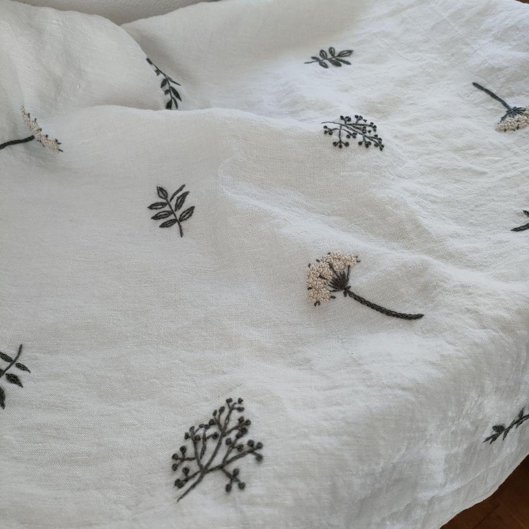 【ぴの様オーダー専用ページ】リネン刺繍　マルチクロス　メガネケース