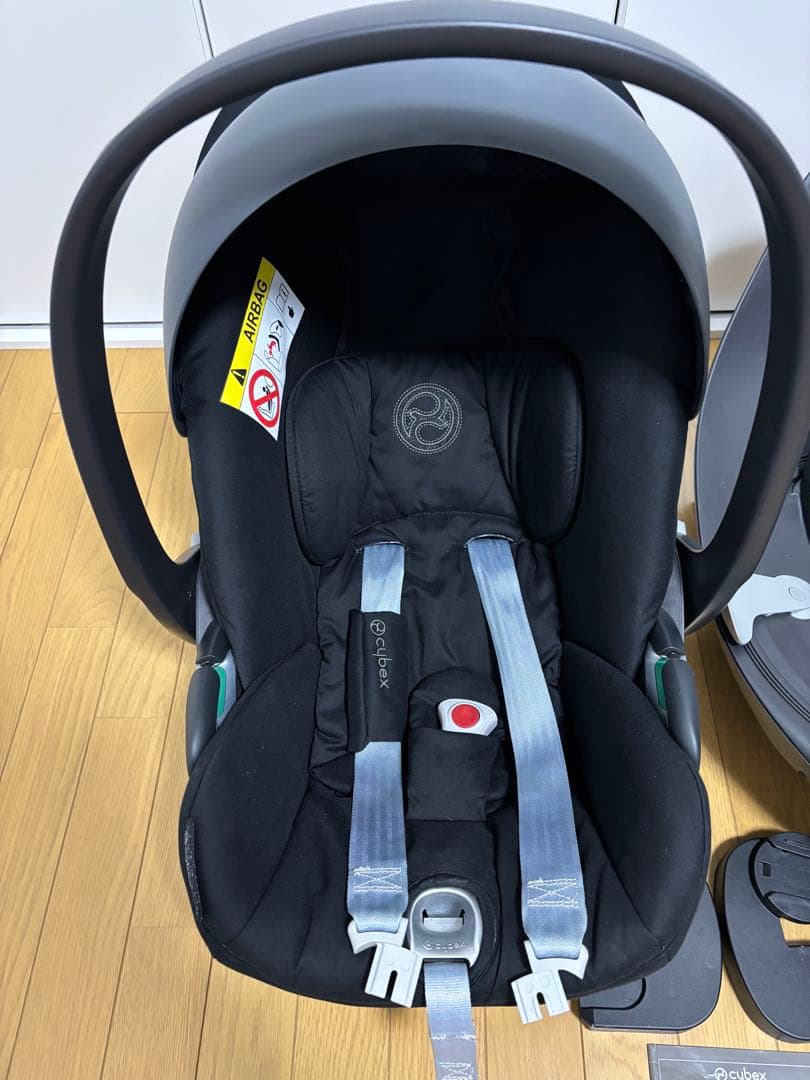 Cybex cloud Z2 i-Size ベースセット アダプター付