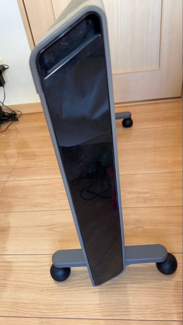 コンベクターヒーター　デロンギDeLonghi