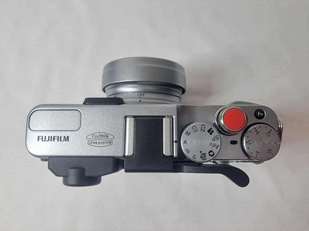 【美品】富士フイルム fujifilm x20