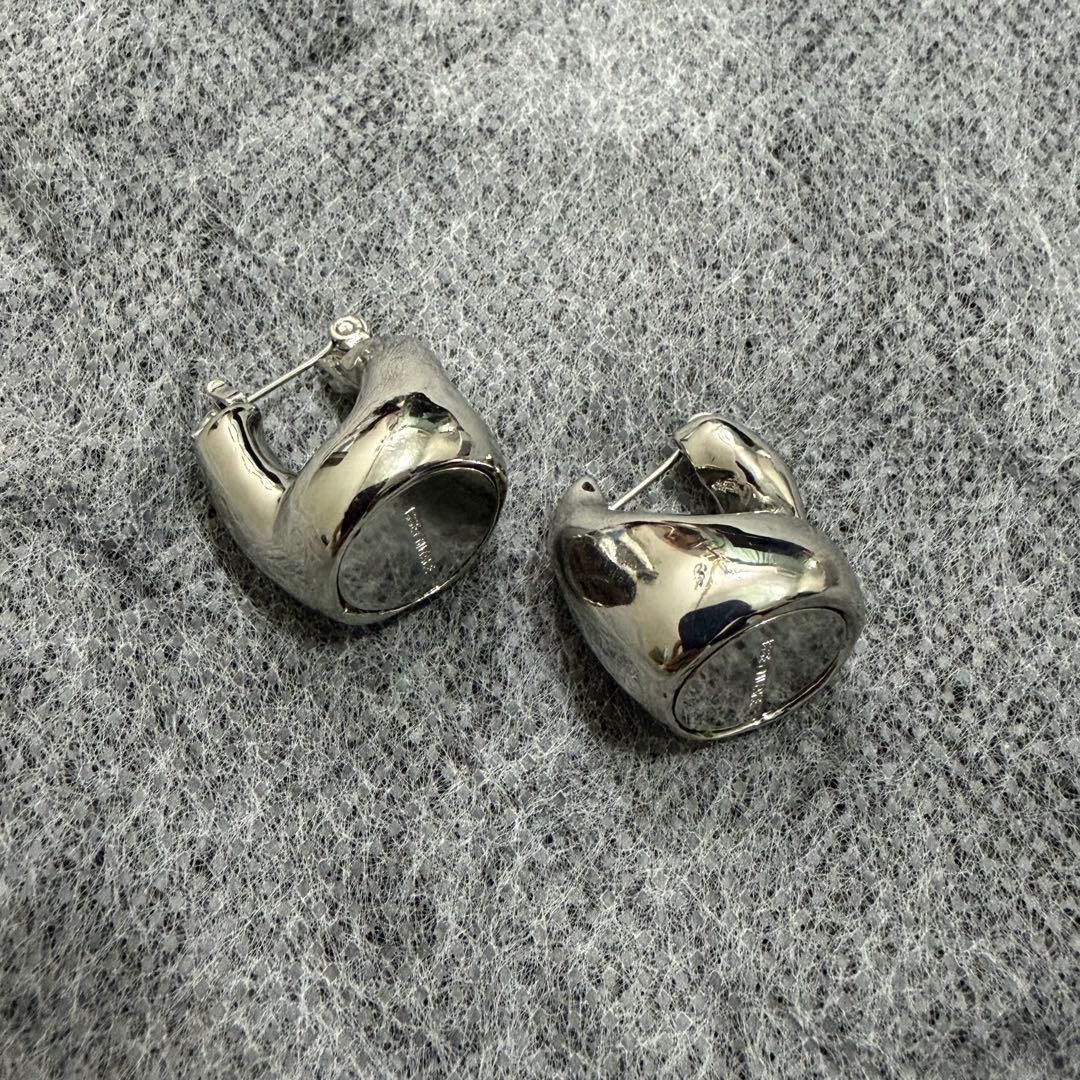 ISSEY MIYAKE （イッセイミヤケ）　ピアス