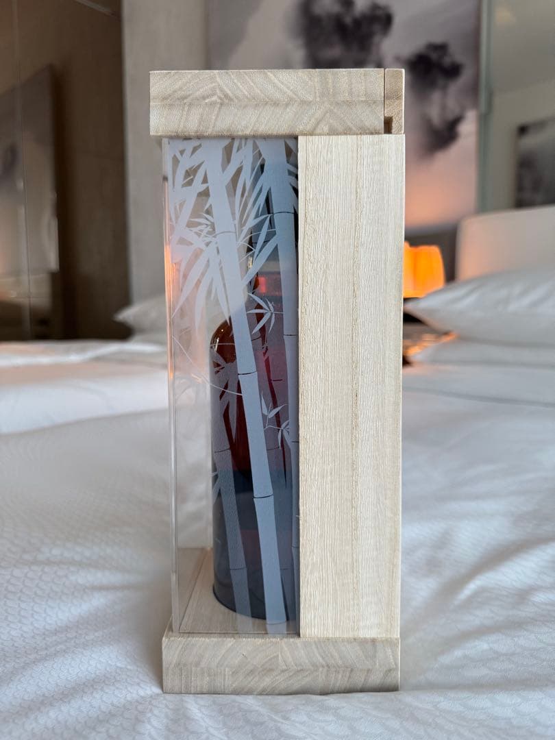 Yamazaki 18年 限定版ウイスキー 700ml