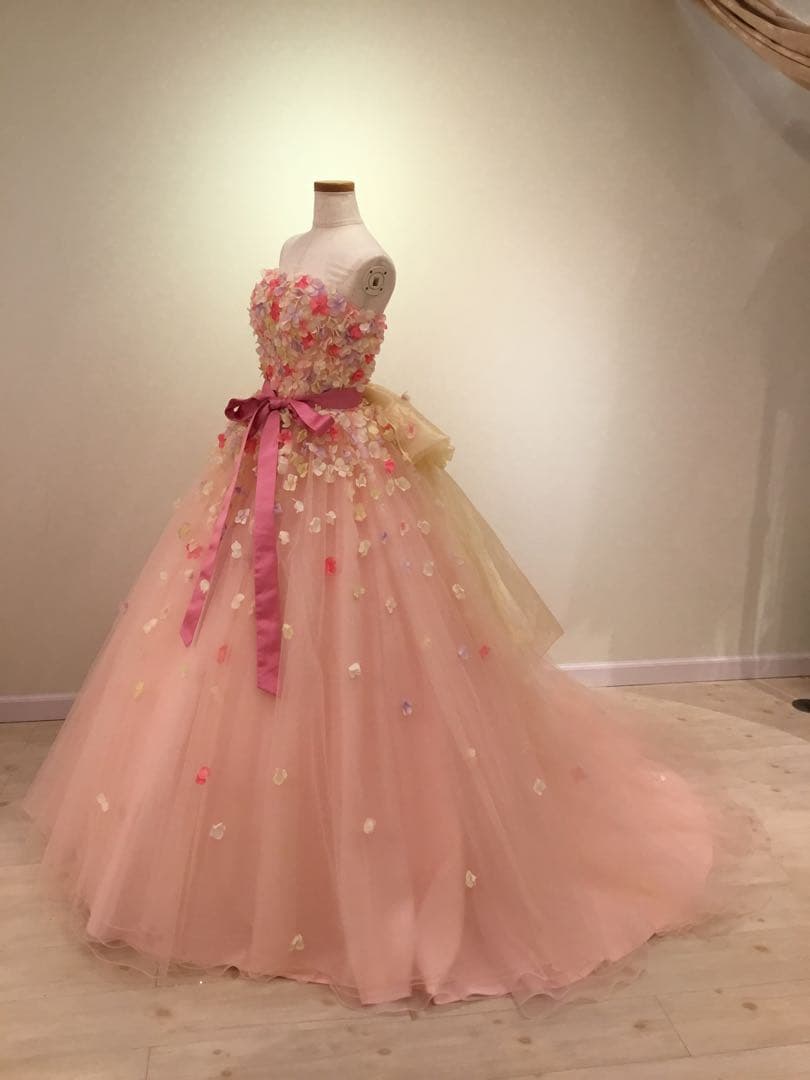 M*o様 YNS WEDDINGフラワー装飾 ピーチピンク チュールドレス