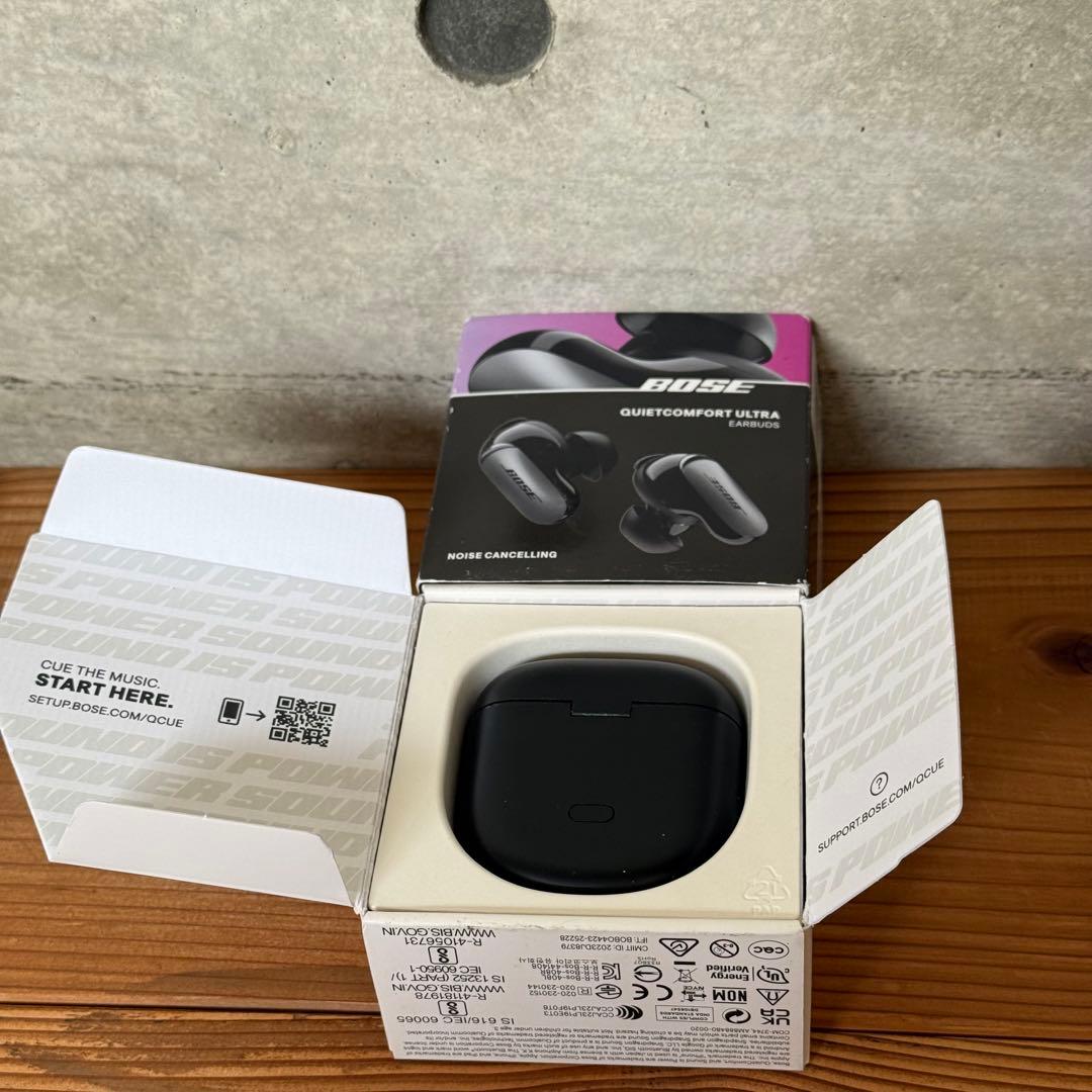 ・BOSE QuietComfort Ultra Earbuds （ケース付き）