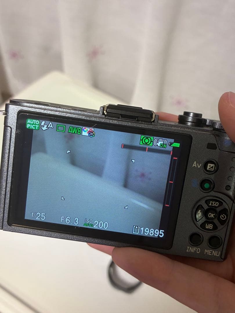 PENTAX Q-S1 ミラーレスカメラ 本体とレンズ4本付属