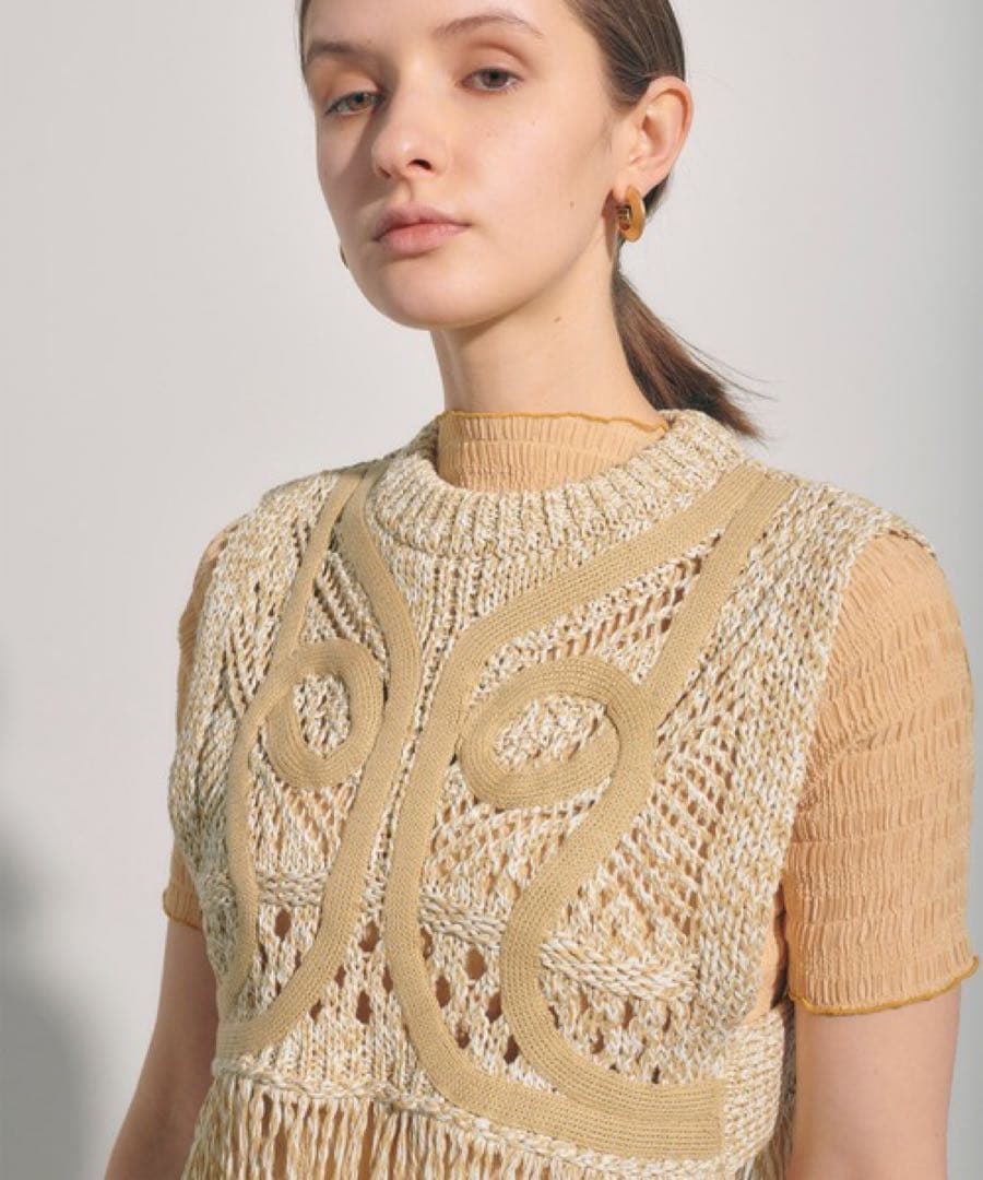 PUBLIC TOKYO クロシェライクフリンジベスト　Eaphi 神崎蓮音