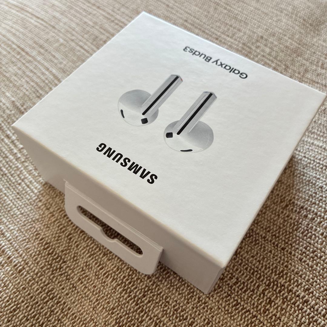 [新品 未開封 未使用] Samsung Galaxy Buds3 ホワイト