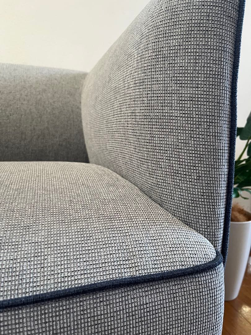 PLUS プラス　S1 アームチェア　① 19万　シングルソファ　モダン　美品