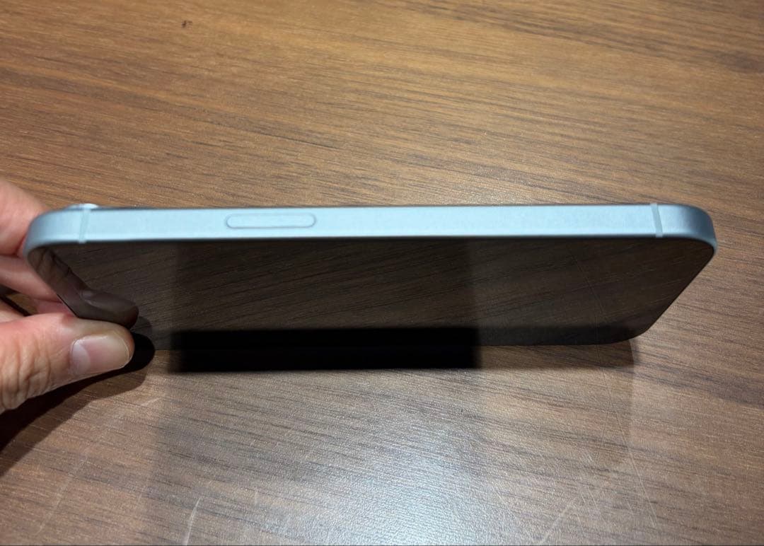 iPhone 15 ブルー 128GB SIMフリー 美品