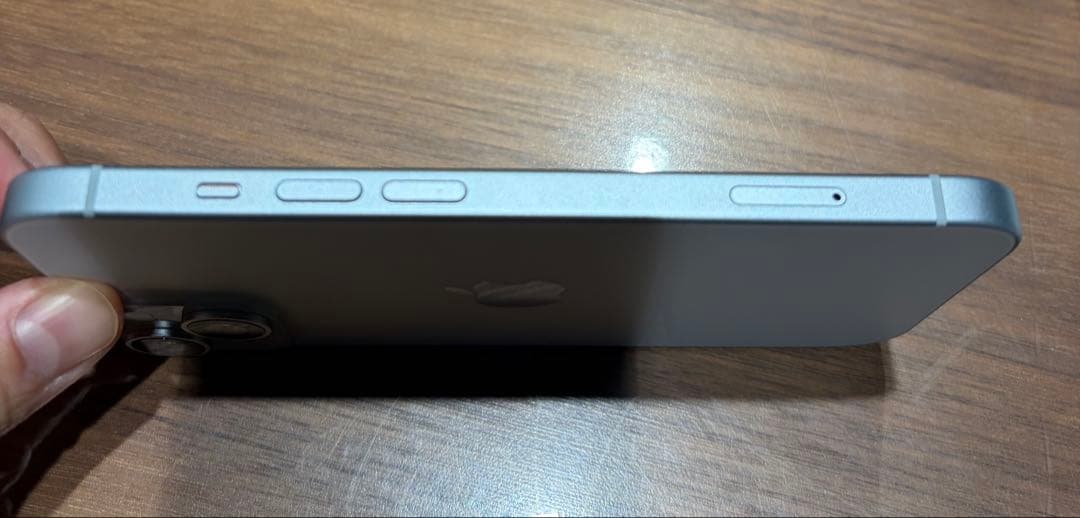 iPhone 15 ブルー 128GB SIMフリー 美品