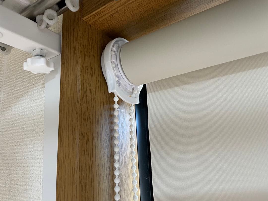 ロールスクリーン 完全遮光 つっぱりタイプ 幅180cm×丈181cm