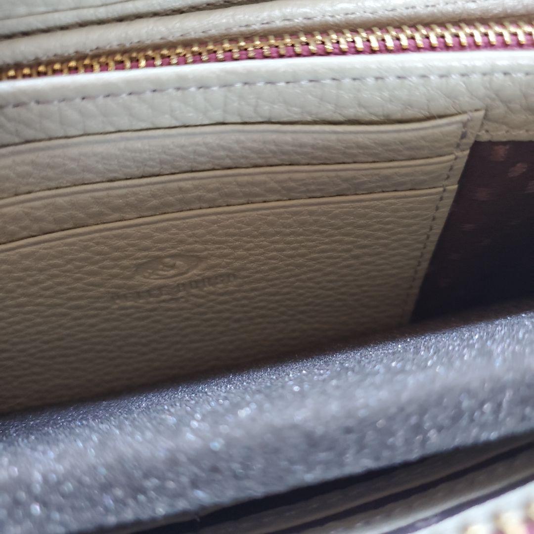 ☆未使用☆ペレボルサ☆L字ファスナー☆ピンクボルドー。