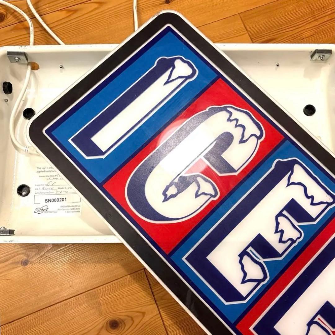 ICEE　アイシー　ライトアップ看板　ストアディスプレイ　ネオンサイン　アメトイ