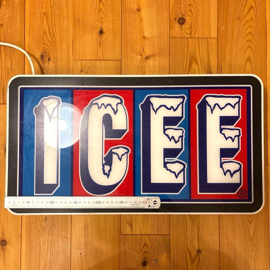 ICEE　アイシー　ライトアップ看板　ストアディスプレイ　ネオンサイン　アメトイ