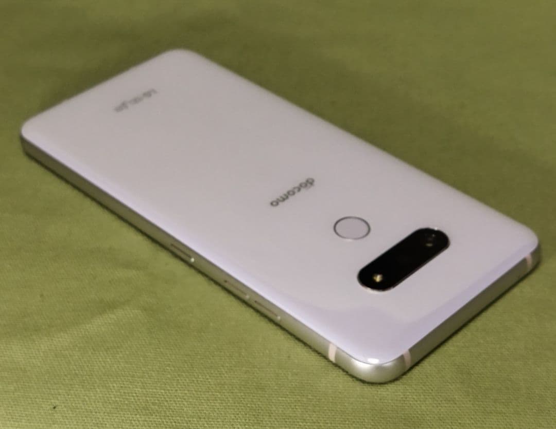 訳アリ docomo LG style3 L-41A SIMフリー 防水 1