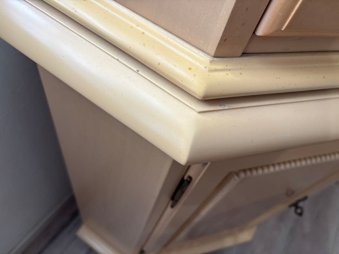 リンホーリン♡リボン♡ガラスカップボード 大塚家具 リビング収納 飾り棚