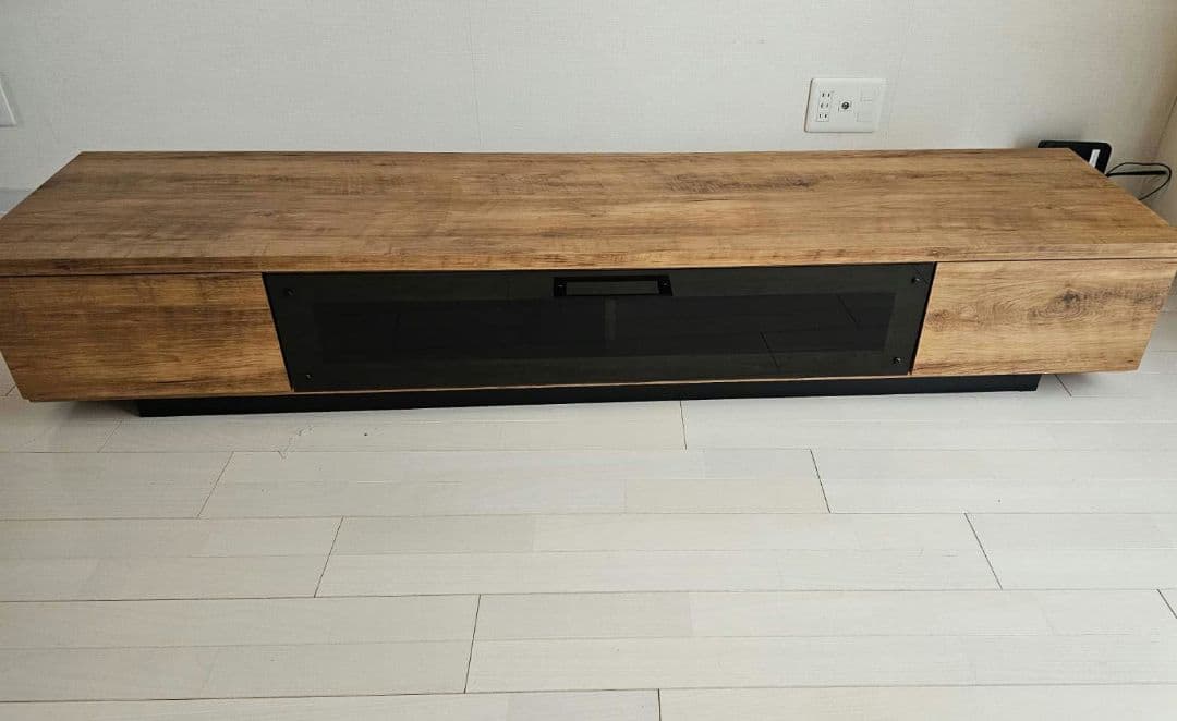ナチュラルウッド テレビ台 ガラス扉　テレビボード　低めローボード