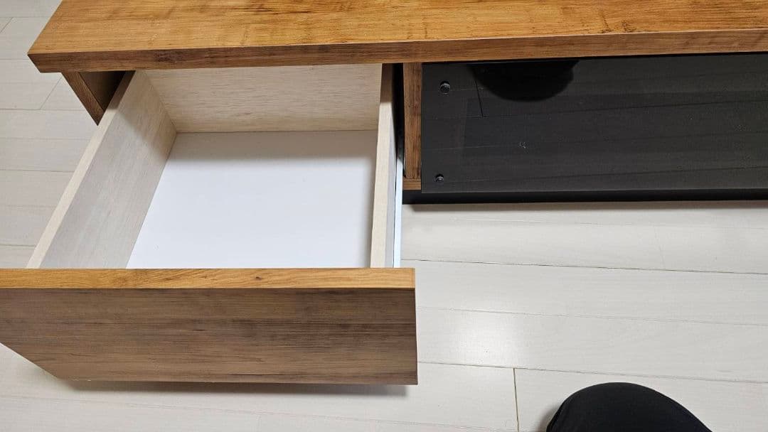 ナチュラルウッド テレビ台 ガラス扉　テレビボード　低めローボード