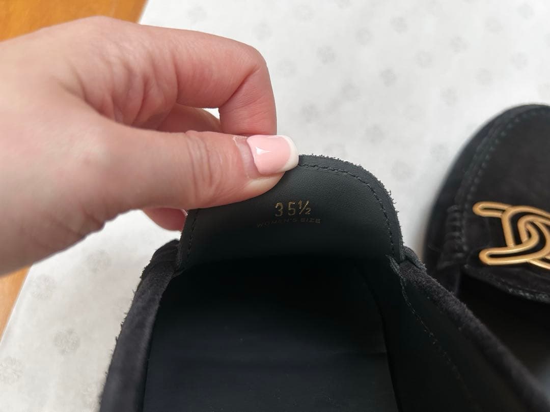 【美品】TOD'S ブラックスエード ローファー