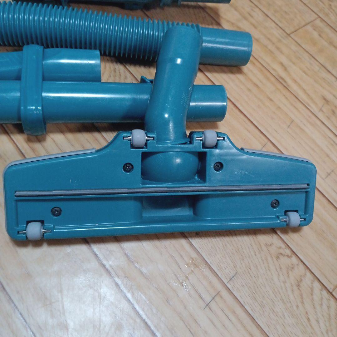 マキタ18V充電式クリーナーCL281FD純正充電器、バッテリー、サイクロン等付