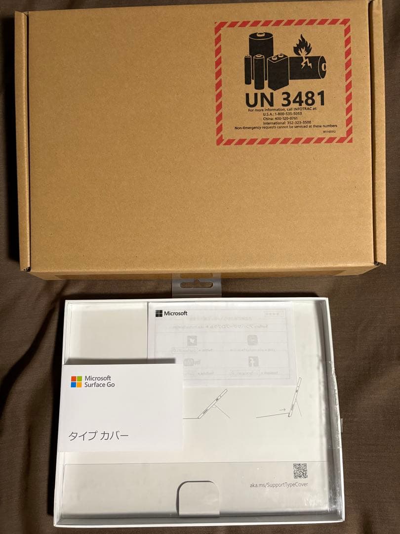 Surface go 4 タイプカバー付き