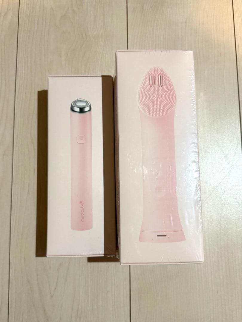 メディキューブ　美顔器セット
