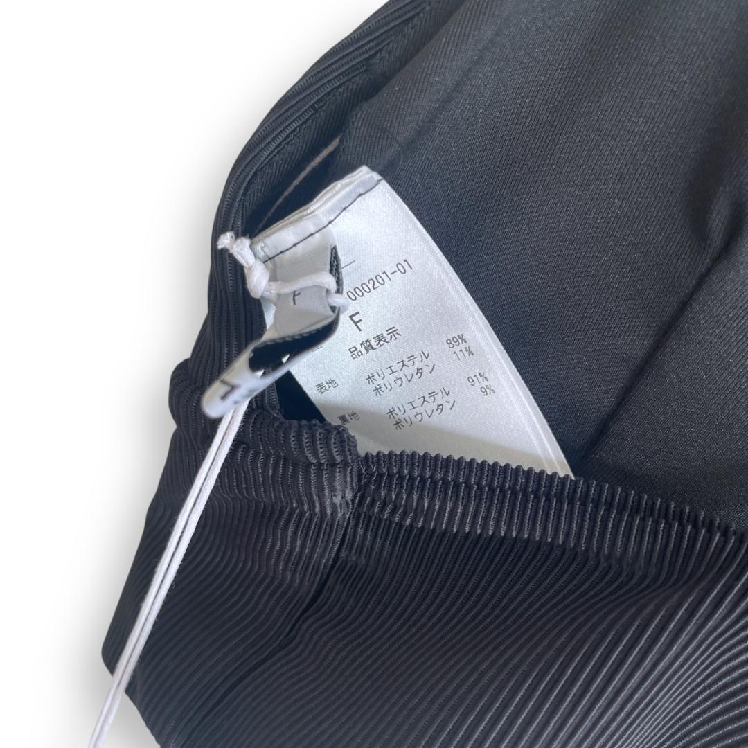 新品 UN3D. UN3D アンスリード ビキニ スイムウェア 水着