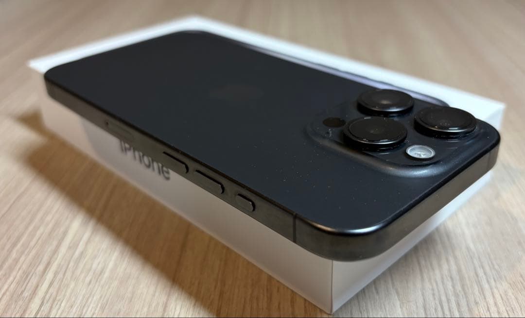 Apple iPhone15Pro 128GB 【美品】　ブラックチタニウム