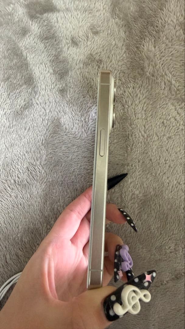 Apple iPhone 15 Pro ホワイト 本体　　箱付き