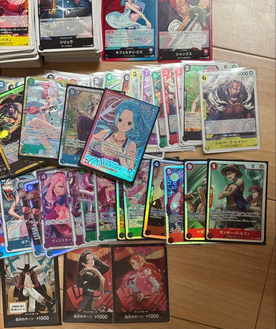 ワンピースカード　引退品　シャンクス　ルフィ　ウタ　ビビ　ボニー