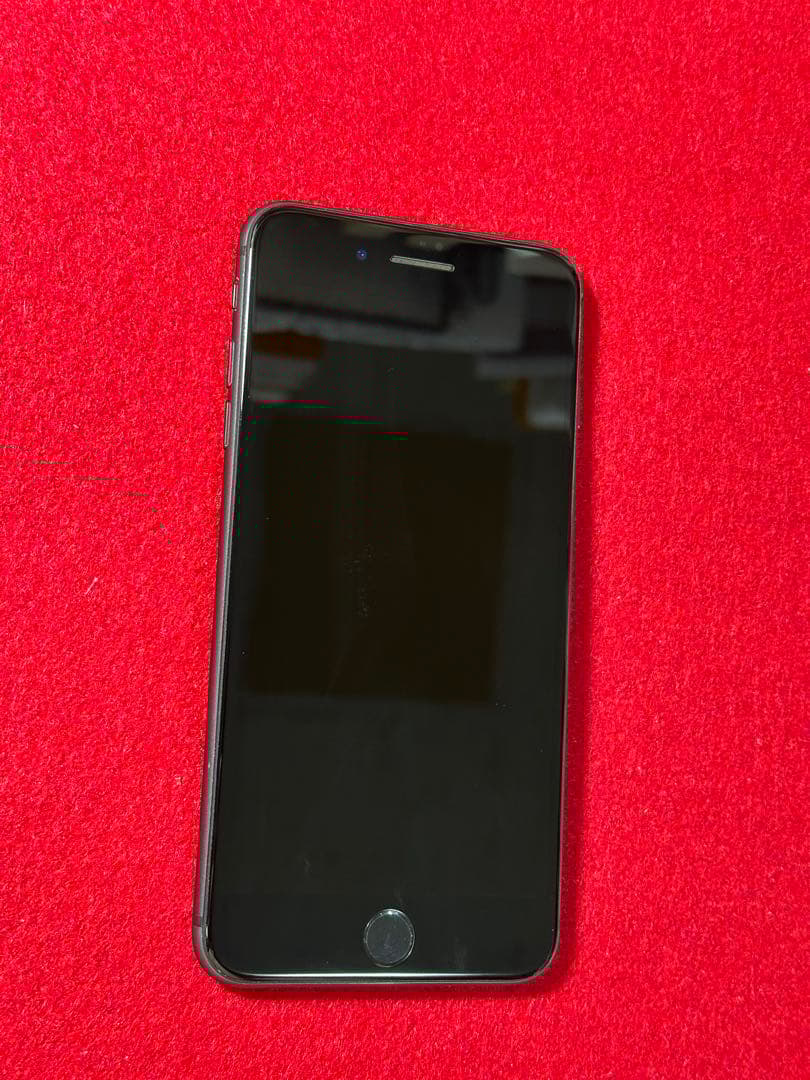 【0190】iPhone 8plusスペースグレイ 64GB simフリー