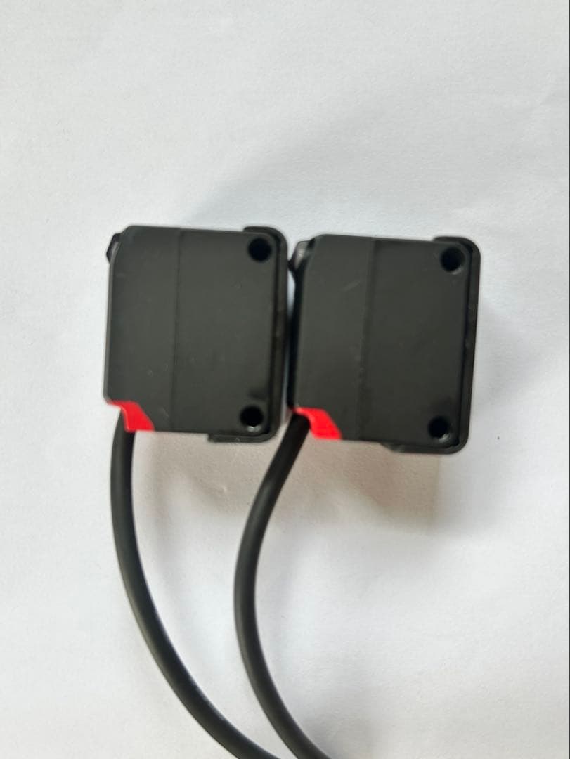 【中古品】KEYENCE アンプ分離型センサヘッド AI-H100