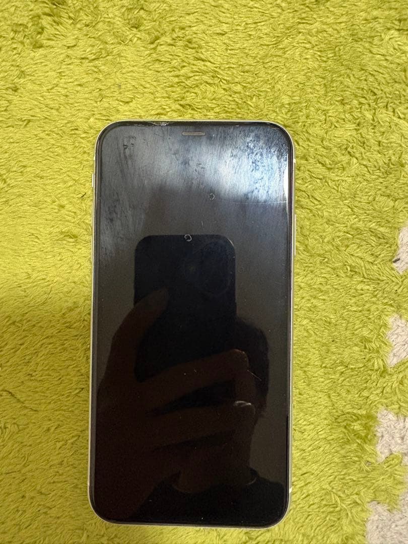 Apple iPhone XR 64GB ホワイト 画面キズあり simフリー