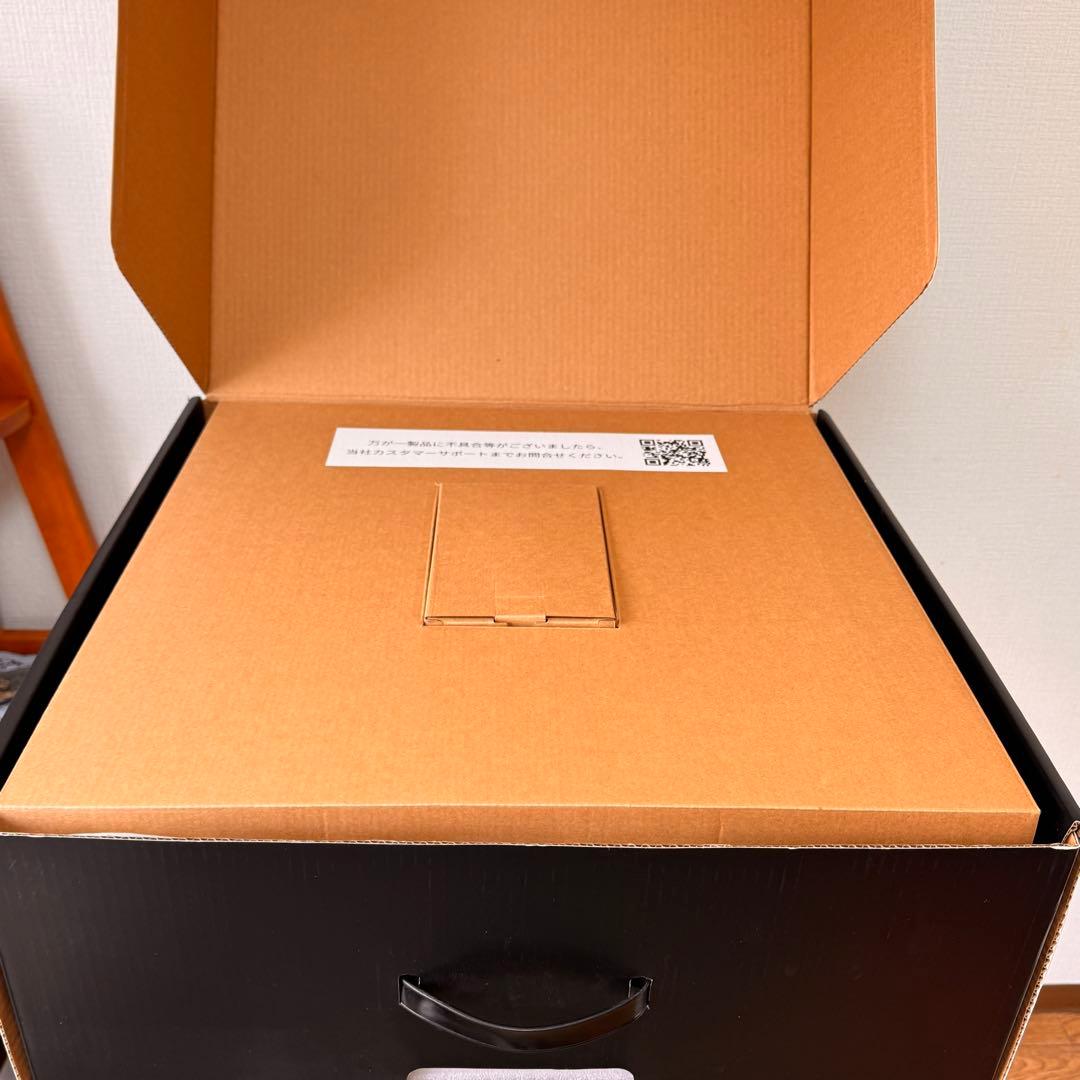 Anker Nebula Nova 天井プロジェクター 本体