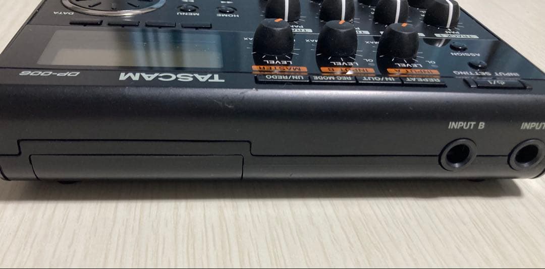 TASCAM DP-006マルチトラックレコーダー