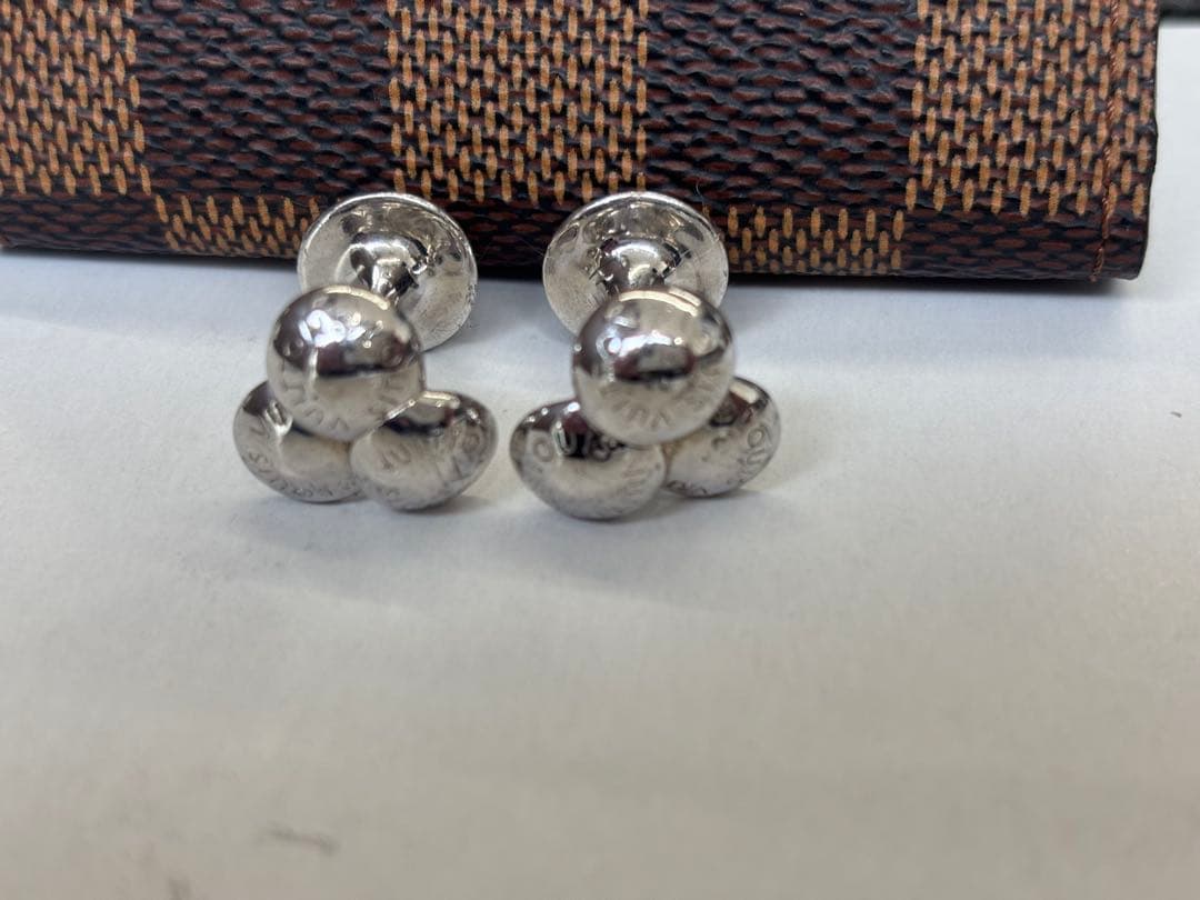 ルイヴィトン　ドゥ　マンシェット　モチーフ　ブーケドクルー　カフスボタン