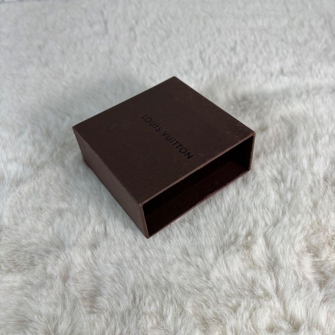 【未使用】 ルイヴィトン カフスボタン カフリンクス ロゴ レザーケース付