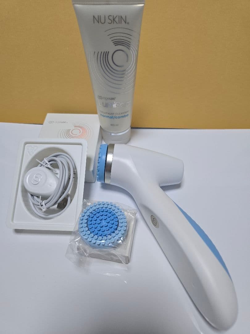 ニュースキン ageLOC ルミスパ iO(クレンザー付き)