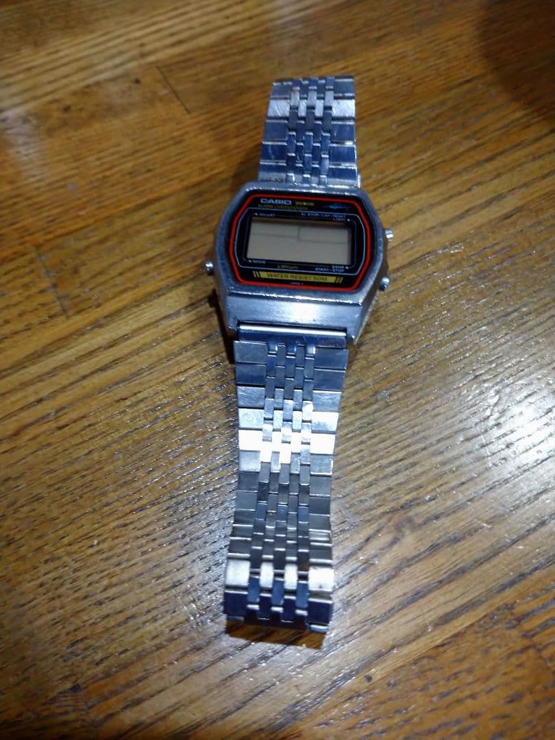 CASIO アンティーク デジタル腕時計 ステンレスバンド