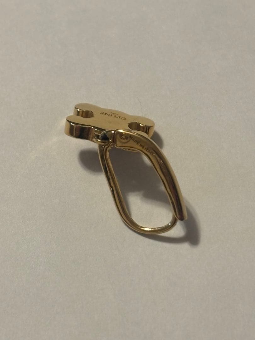 CELINE ピアス トリオンフ 片耳　ゴールド