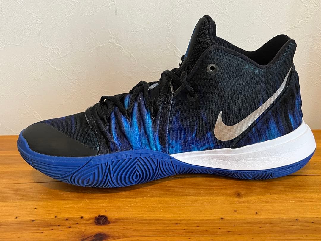 シューズ(男性用) NIKE KYRIE5 DUKE