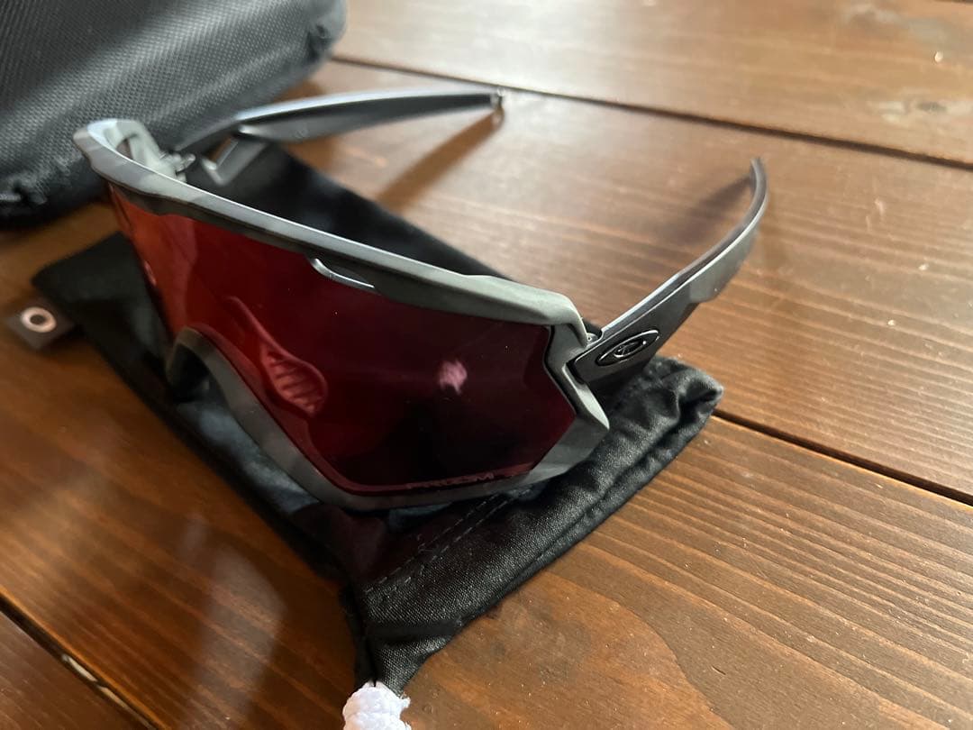 オークリー　サングラス　プリズムレンズ　スノーボード　スキー