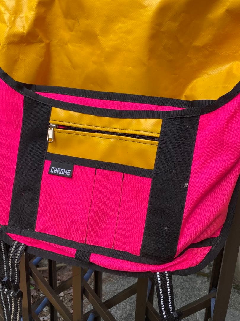 CHROME メッセンジャー24L BAILEYWORKS　bluelug