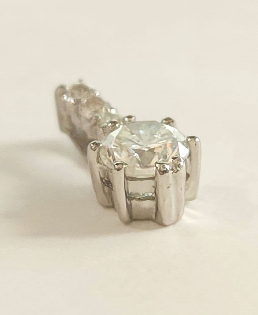 pt ダイヤモンド ペンダントトップ 0.595ct・0.10ct