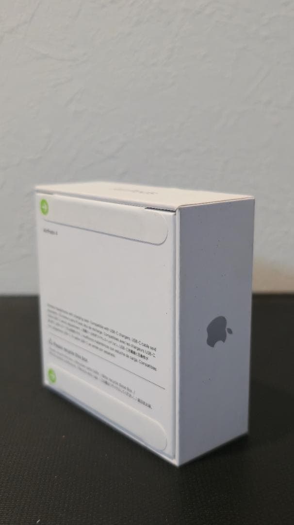 Apple AirPods 4 [新品●未使用]