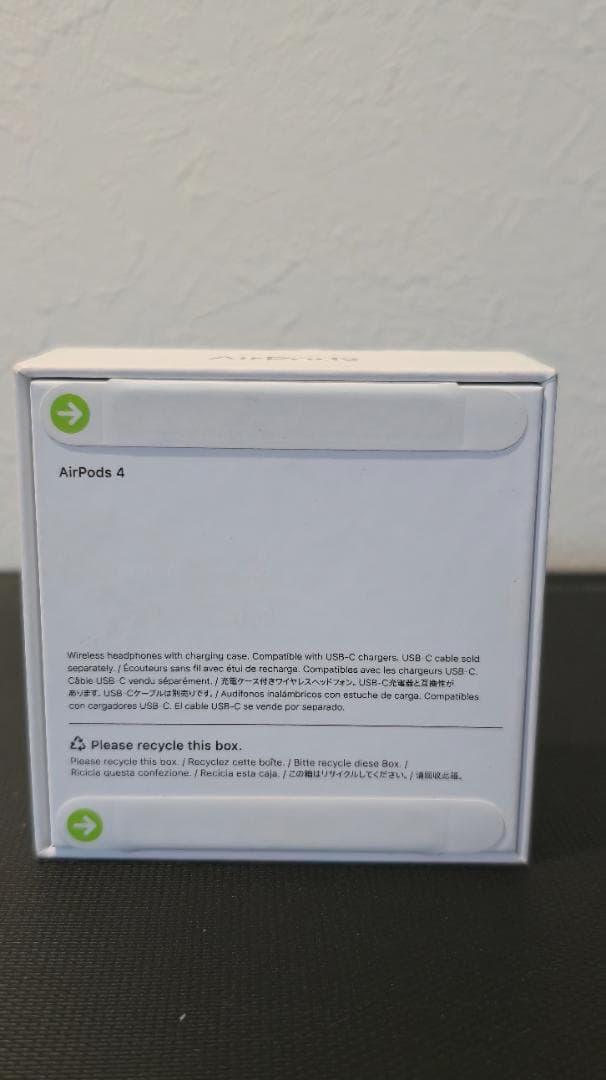 Apple AirPods 4 [新品●未使用]