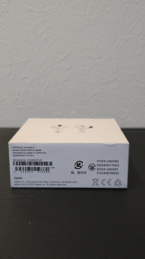 Apple AirPods 4 [新品●未使用]