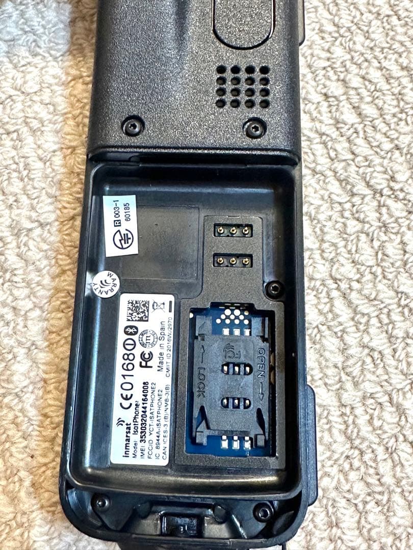 kazu　極美品 isatphone2 衛星電話 衛星携帯電話